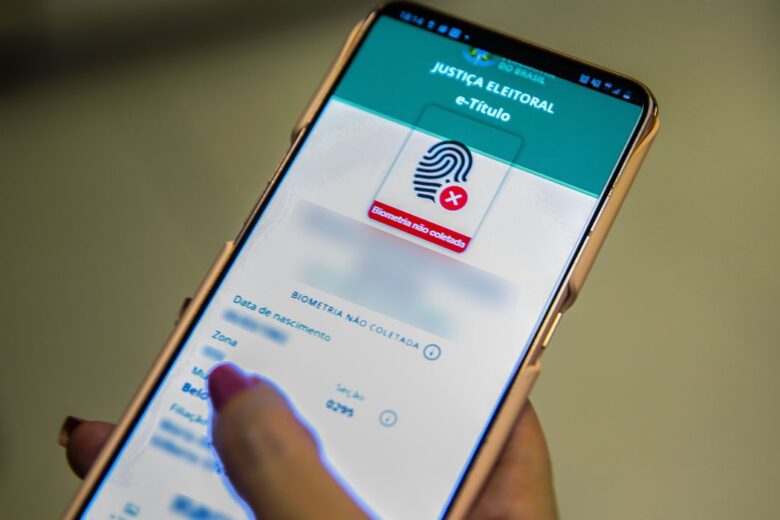 Eleitores têm até sábado para baixar ou atualizar o e-Título
