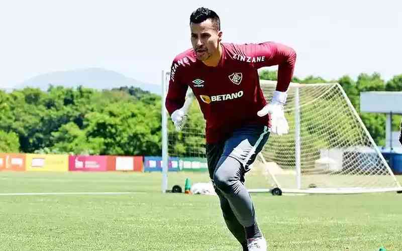 Organizadas do Fluminense detonam Fábio, ex-Cruzeiro, e fazem cobrança