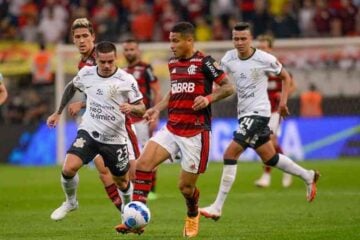 Copa do Brasil: Corinthians tem 2 pendurados; Fla soma 4 entre os titulares