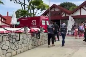 Helicóptero com cinco pessoas cai na Lagoa Rodrigo de Freitas