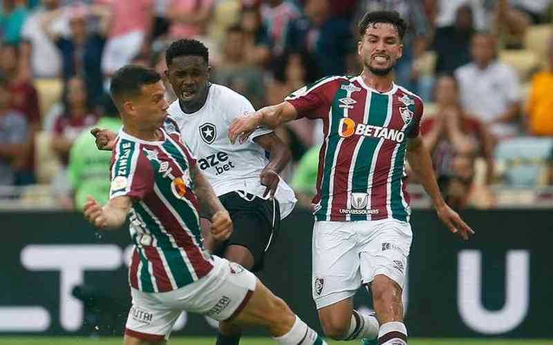 Fluminense e Botafogo empatam em clássico movimentado pelo Brasileirão