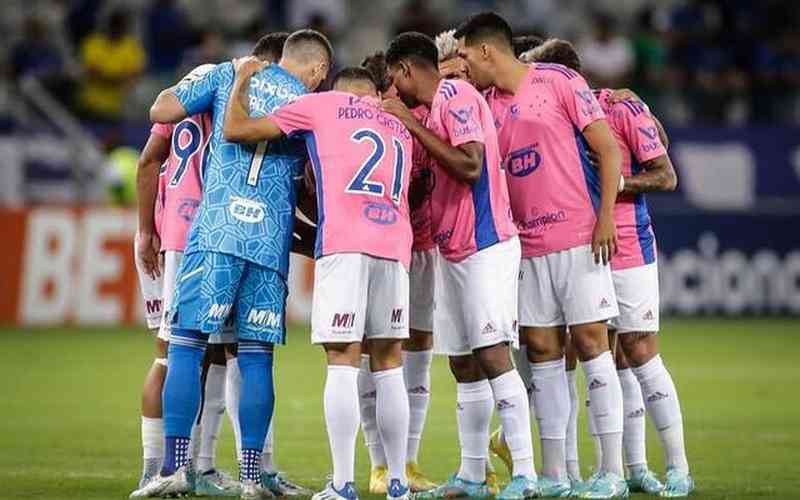 Torcedores do Cruzeiro votam em quem fica e quem sai; veja resultados