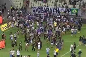 Ceará pede desculpas por invasão de campo no jogo contra o Cuiabá
