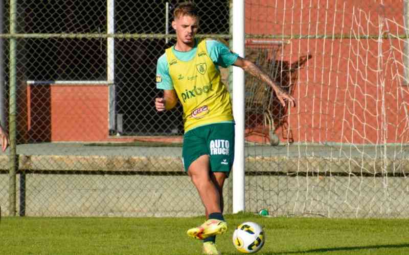 América planeja contato com Athletico-PR para permanência de Luan Patrick