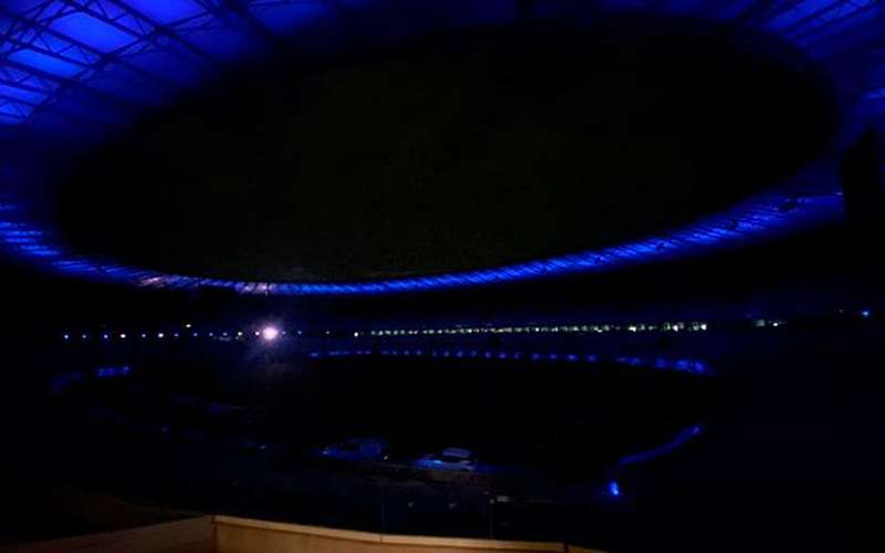 Mineirão recebe iluminação azul após Cruzeiro garantir título da Série B