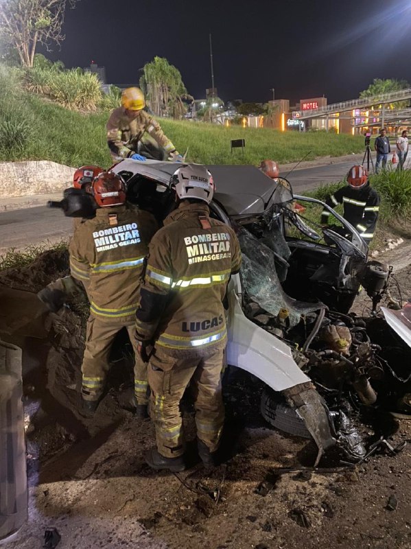 Dois acidentes no Anel Rodoviário deixam três pessoas mortas nesta segunda-feira