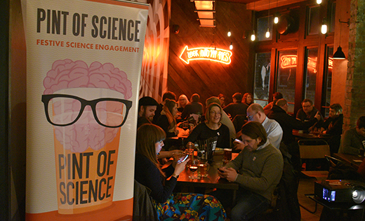 É hoje! Evento “Pint of Science” mistura cerveja e ciência em Monlevade