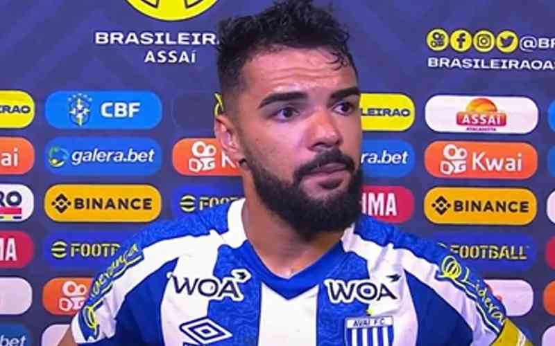 Raniele acusa Daronco de destratar jogadores do Avaí em jogo com Fluminense