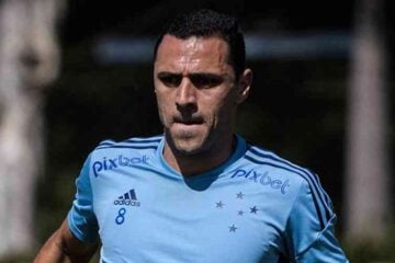 Rômulo diz que recusou convite de Ronaldo e deixará Cruzeiro no fim do ano