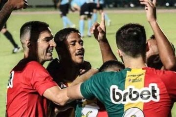 Sampaio Corrêa vence a Chapecoense e se aproxima do G4 da Série B
