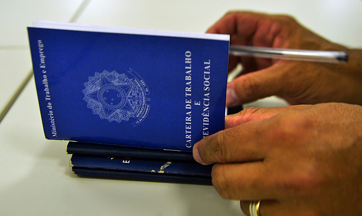 Sine Itabira oferece vaga para embalador ou embaladora nesta quinta-feira (12)