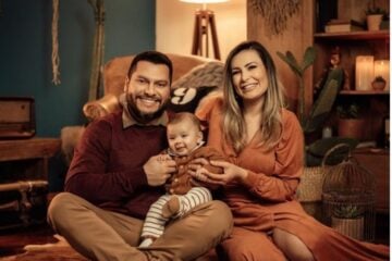 Andressa Urach está internada após surto psicótico, diz marido