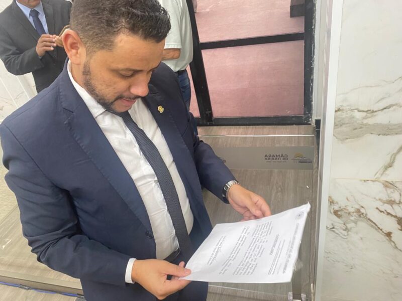 Procuradoria Jurídica pede que jornalistas façam cadastro e tenta limitar trabalho da imprensa na Câmara de Itabira