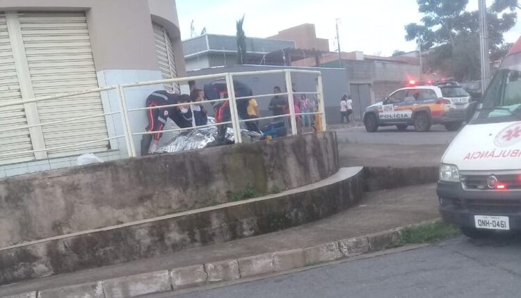 Jovem é assassinado a tiros no bairro Gabiroba