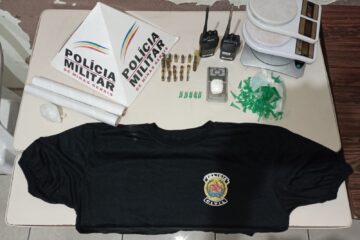 Camisa da PC é apreendida durante operação contra o tráfico