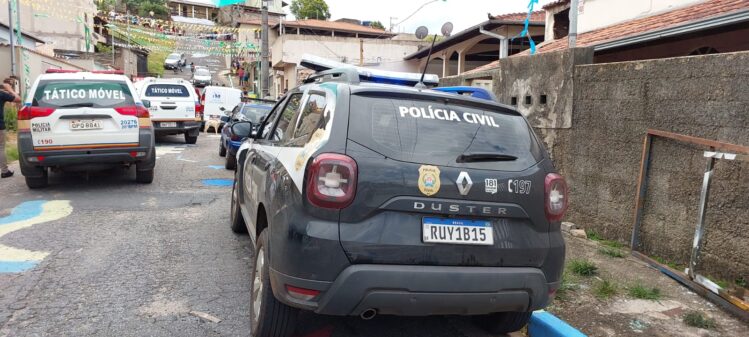 Jovem foi morto com mais de dez tiros no Santa Ruth