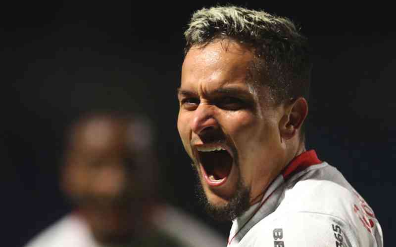 Bragantino vence Avaí e segue na briga por vaga na Sul-Americana