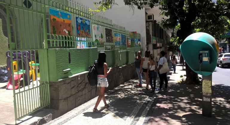 Escolas municipais de BH funcionarão normalmente em dias de jogos do Brasil na Copa
