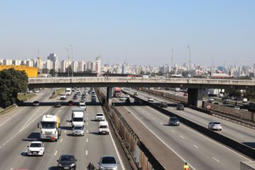 Auxílios Caminhoneiro e Taxista serão pagos hoje