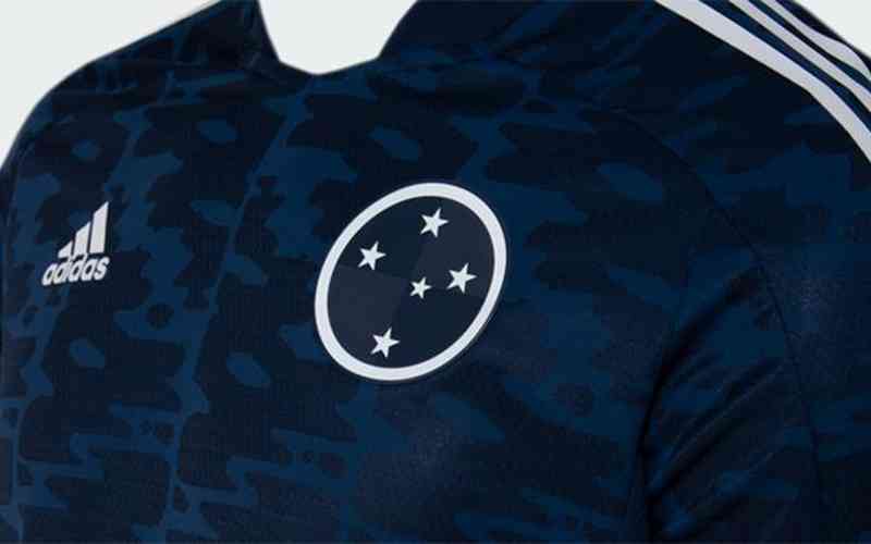 Cruzeiro lança nova camisa comemorativa e faz homenagem à torcida