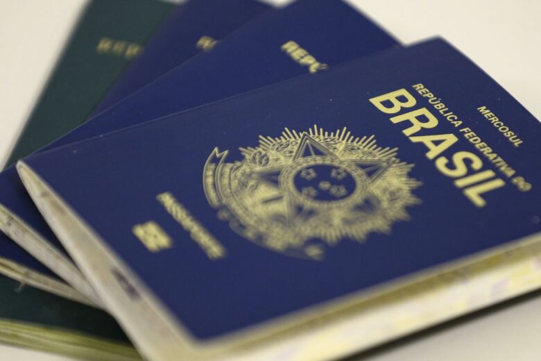 Governo remaneja R$ 58,76 milhões para passaportes e carros-pipa