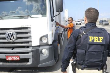 PRF registra 22 interdições e dez bloqueios em estradas federais