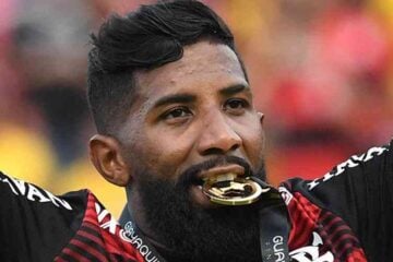 Atlético desiste de negociação com Rodinei, do Flamengo