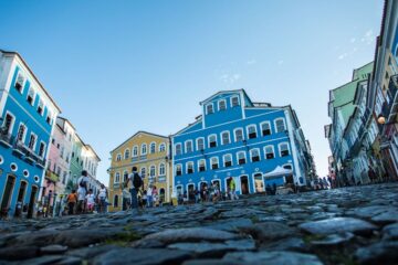 Plataforma lista 10 destinos em alta e inclui 3 cidades brasileiras