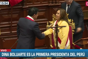 Dina Boluarte assume a Presidência do Peru após impeachment e prisão de Pedro Castillo