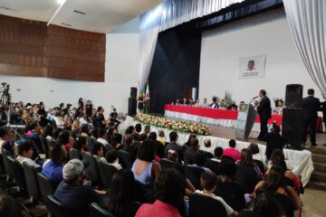 Mais de 100 alunos são condecorados pela Câmara de Monlevade com a Medalha Mérito Escolar 2022