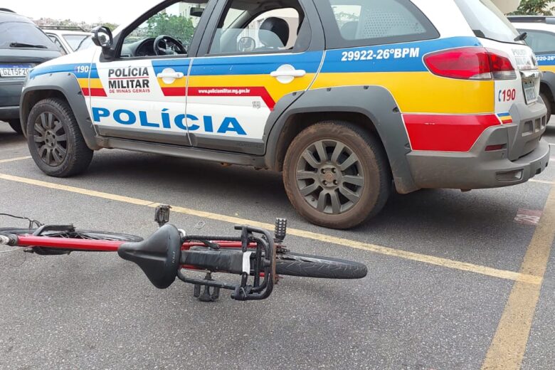 Assaltante é preso após roubar celular no Santa Ruth