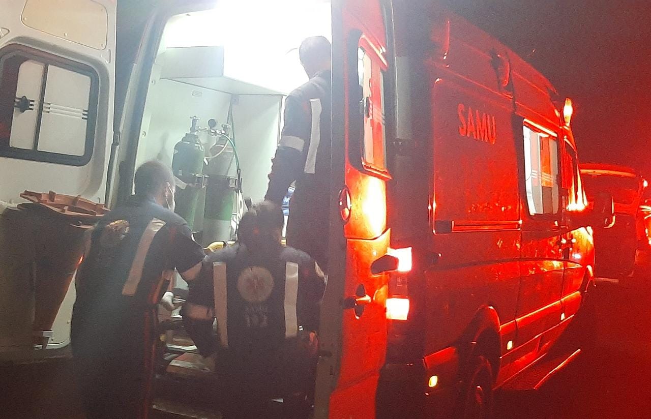Jovem fica ferido em acidente na Rua Gameleira, em Itabira