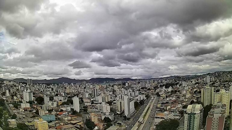 Defesa Civil de BH alerta para chuva de até 30 mm nesta terça-feira
