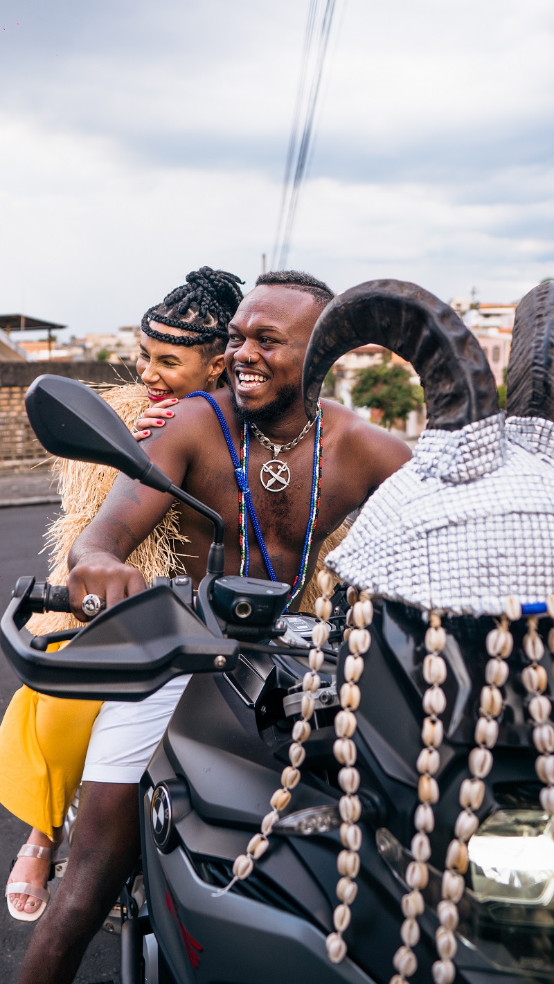 Cultura: Maíra Baldaia convida Djonga para iniciar o álbum ”Obí”