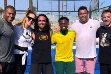 Cruzeiro: Ronaldo e Sorín jogam fute-tênis em quadra no Catar