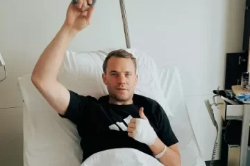 Neuer quebra perna esquiando e está fora da temporada