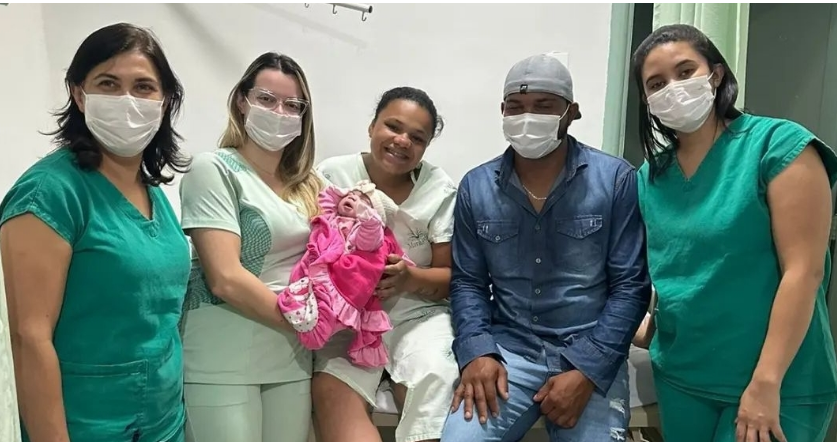 Bem-vinda ao mundo, Ísis! Conheça a primeira bebê a nascer no ano em Monlevade