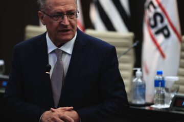 Reforma tributária é questão central para o governo, diz Alckmin