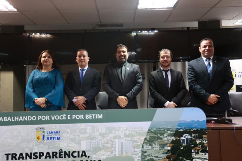 Câmara Municipal de Betim empossa nova Mesa Diretora