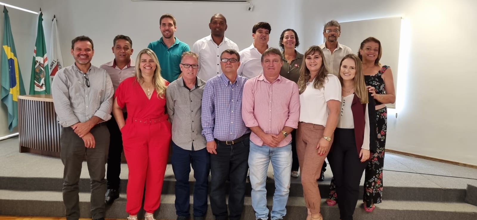 Câmara Municipal de São Domingos do Prata empossa nova mesa diretora