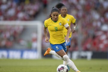 Seleção feminina de futebol ultrapassa Holanda e sobe para 8º no ranking da Fifa