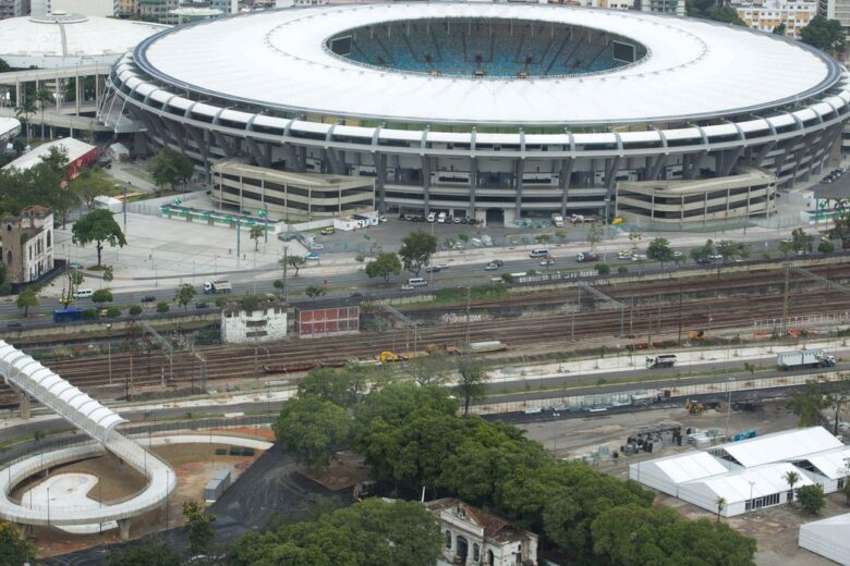 Avenida Radial Oeste vai passar a se chamar Avenida Pelé