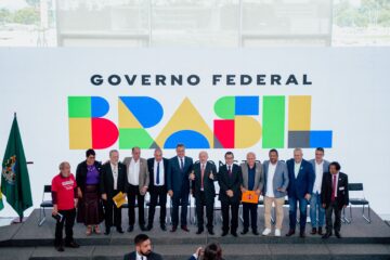 Lula cria Grupo de Trabalho entre ministérios para política de valorização do salário mínimo