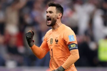 Lloris se aposenta da seleção francesa após recordes e quatro Copas do Mundo