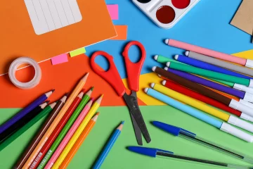Procon orienta os pais na compra de materiais escolares em Monlevade