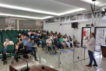 Novo presidente da Câmara de Monlevade se reúne com vereadores e servidores