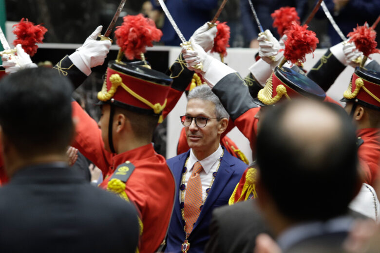 Zema toma posse e afirma que segundo mandato é de sequência das ações desenvolvidas; veja a galeria de fotos!