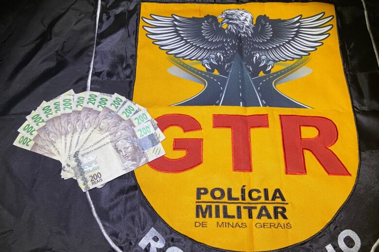 Dupla é presa com R$ 2,8 mil em notas de R$ 200 falsas