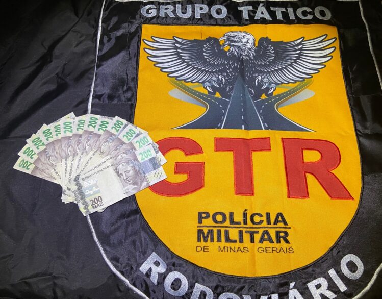 Dupla é presa com R$ 2,8 mil em notas de R$ 200 falsas