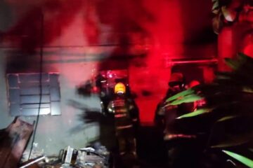 BH: incêndio destrói escola no bairro Floramar; idosa de 90 anos é resgatada pelos bombeiros